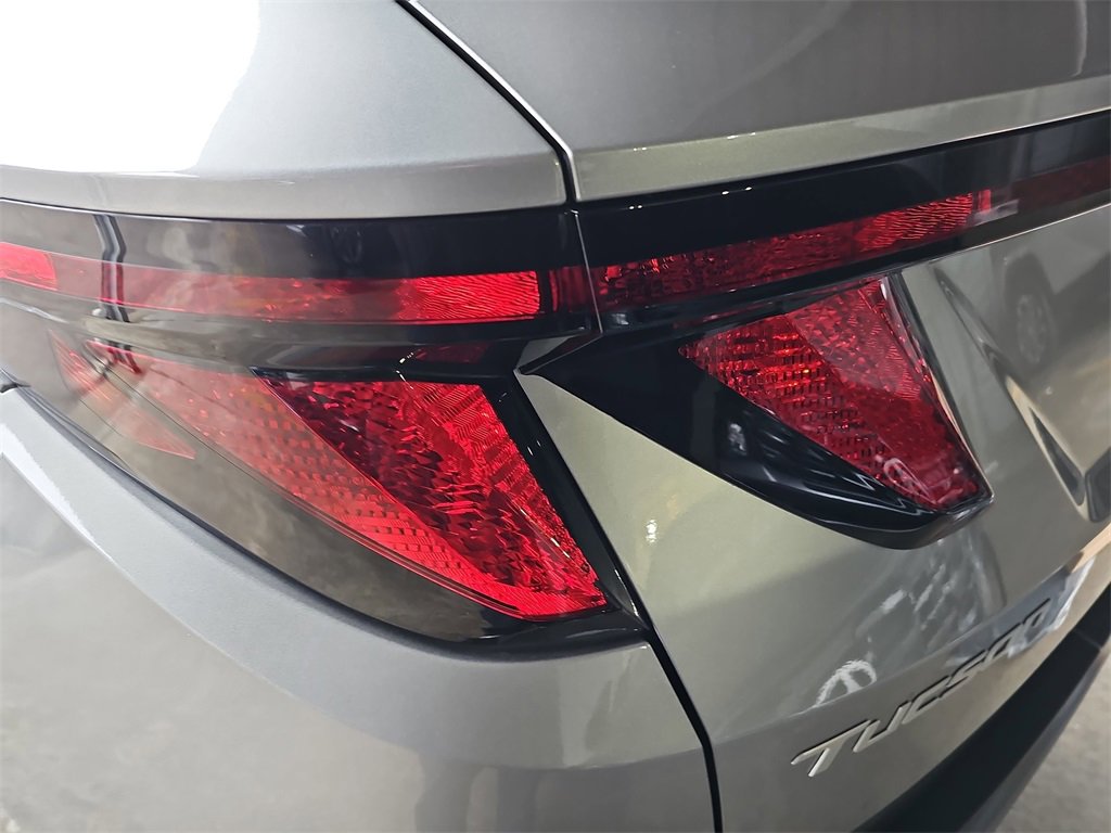New 2026 Hyundai Tucson SE image 32
