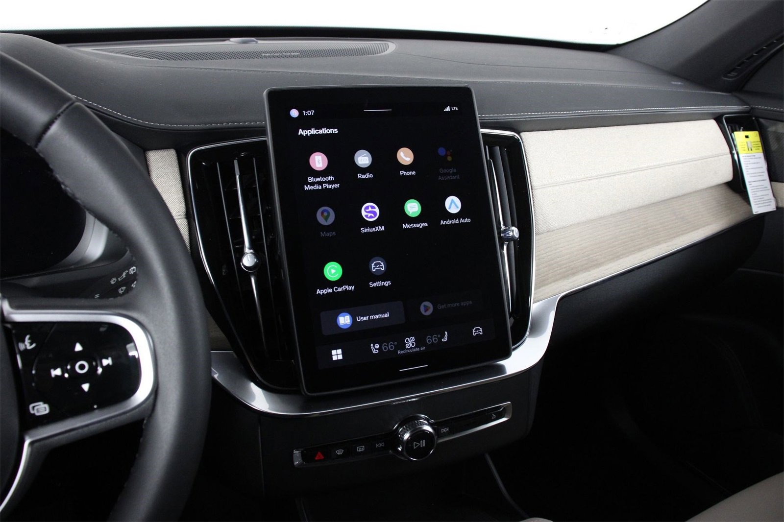 New 2026 Volvo XC90 B6 Plus w/ Protection Package image 6