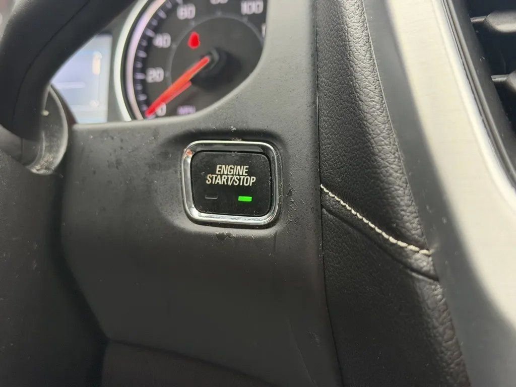 Used 2021 GMC Acadia SLE w/ Driver Convenience Package image 19