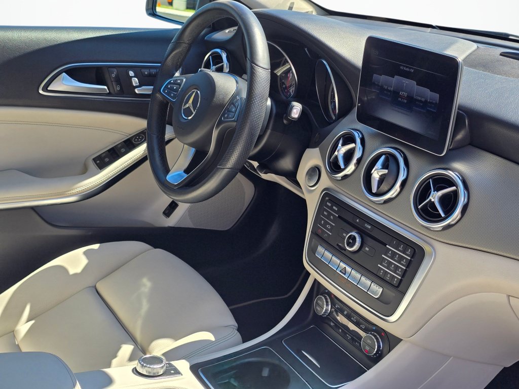 Used 2019 Mercedes-Benz GLA 250 image 28