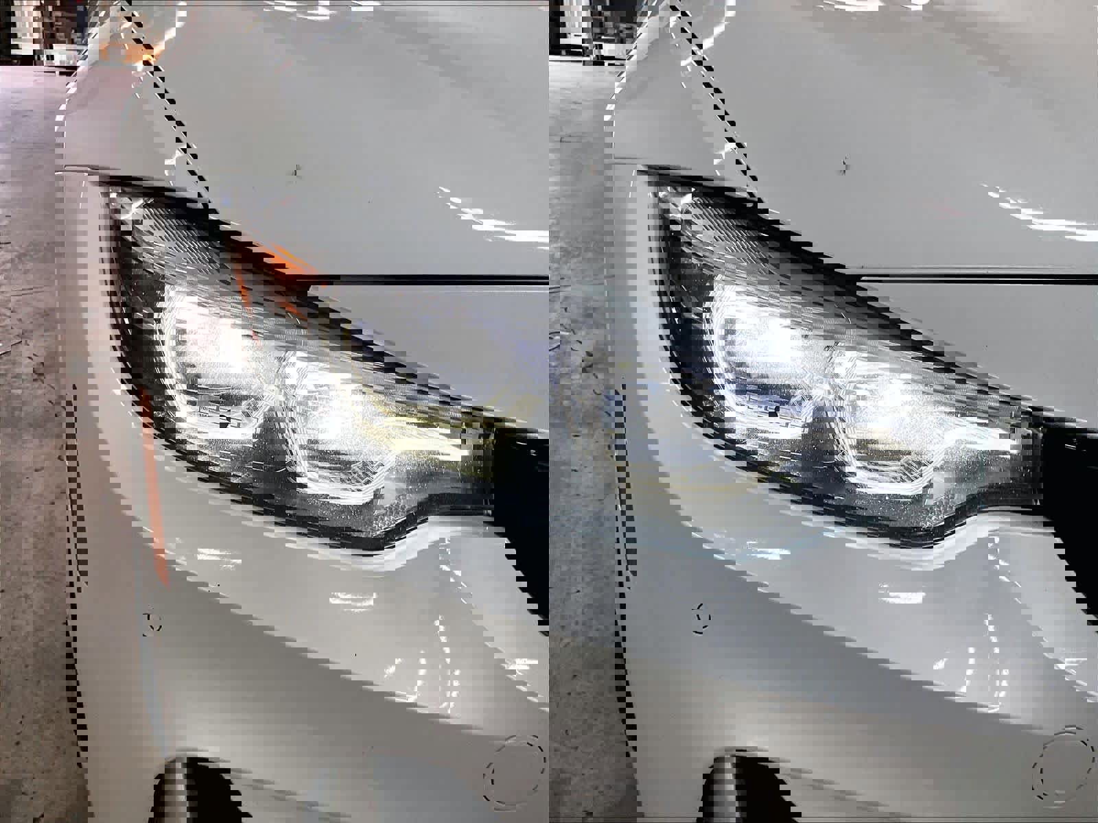 Used 2018 BMW M4 Convertible image 28