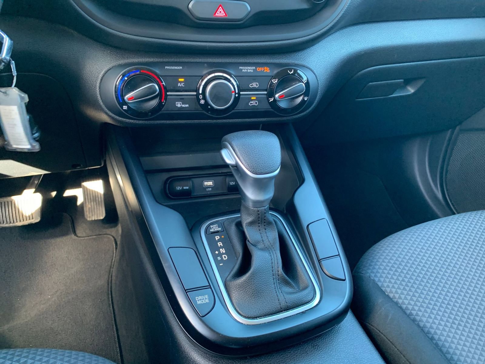 Used 2025 Kia Soul LX w/ LX Technology Package image 39