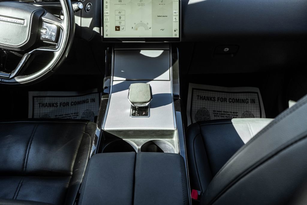Used 2024 Land Rover Range Rover Velar S image 11