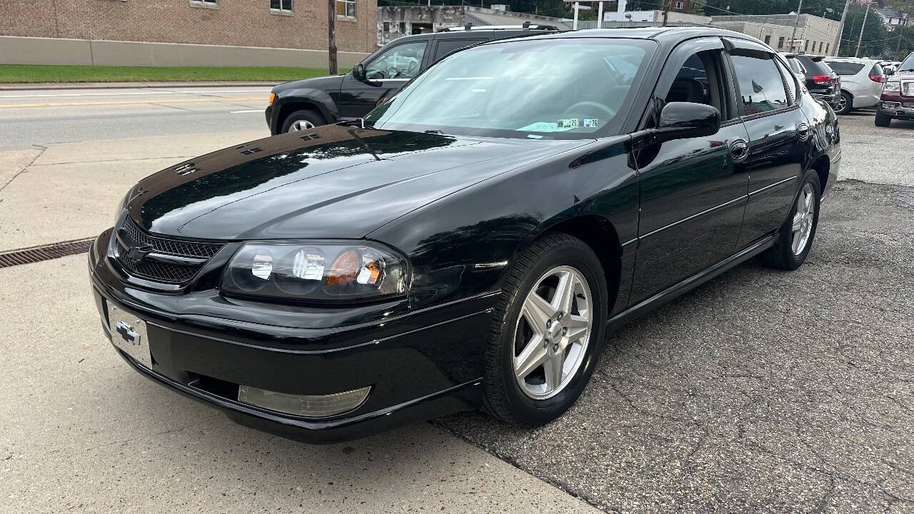 Used 2005 Chevrolet Impala SS w/ Sun And Sound Package FWD image 3