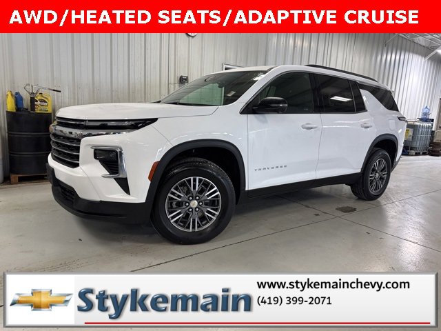 Used 2024 Chevrolet Traverse LT image 1