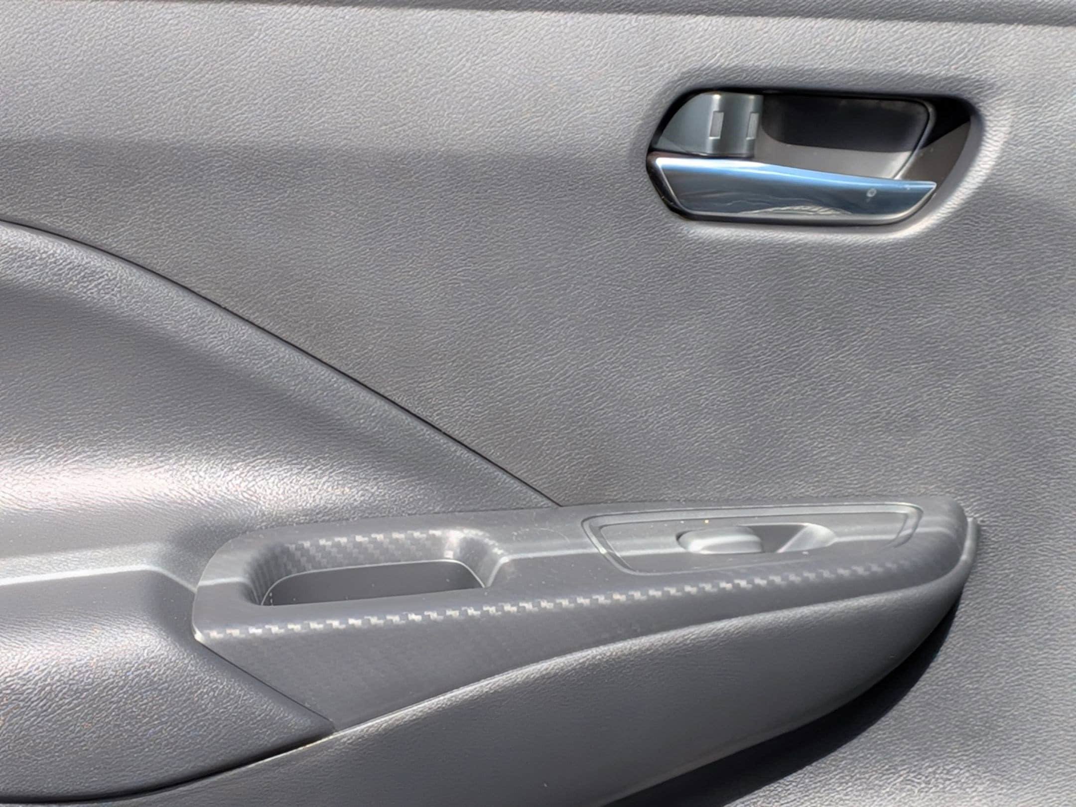 New 2025 Nissan Versa SV w/ Trunk Package FWD image 24