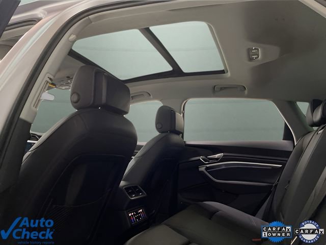 Used 2023 Audi e-tron Premium Plus w/ Premium Plus Package image 29