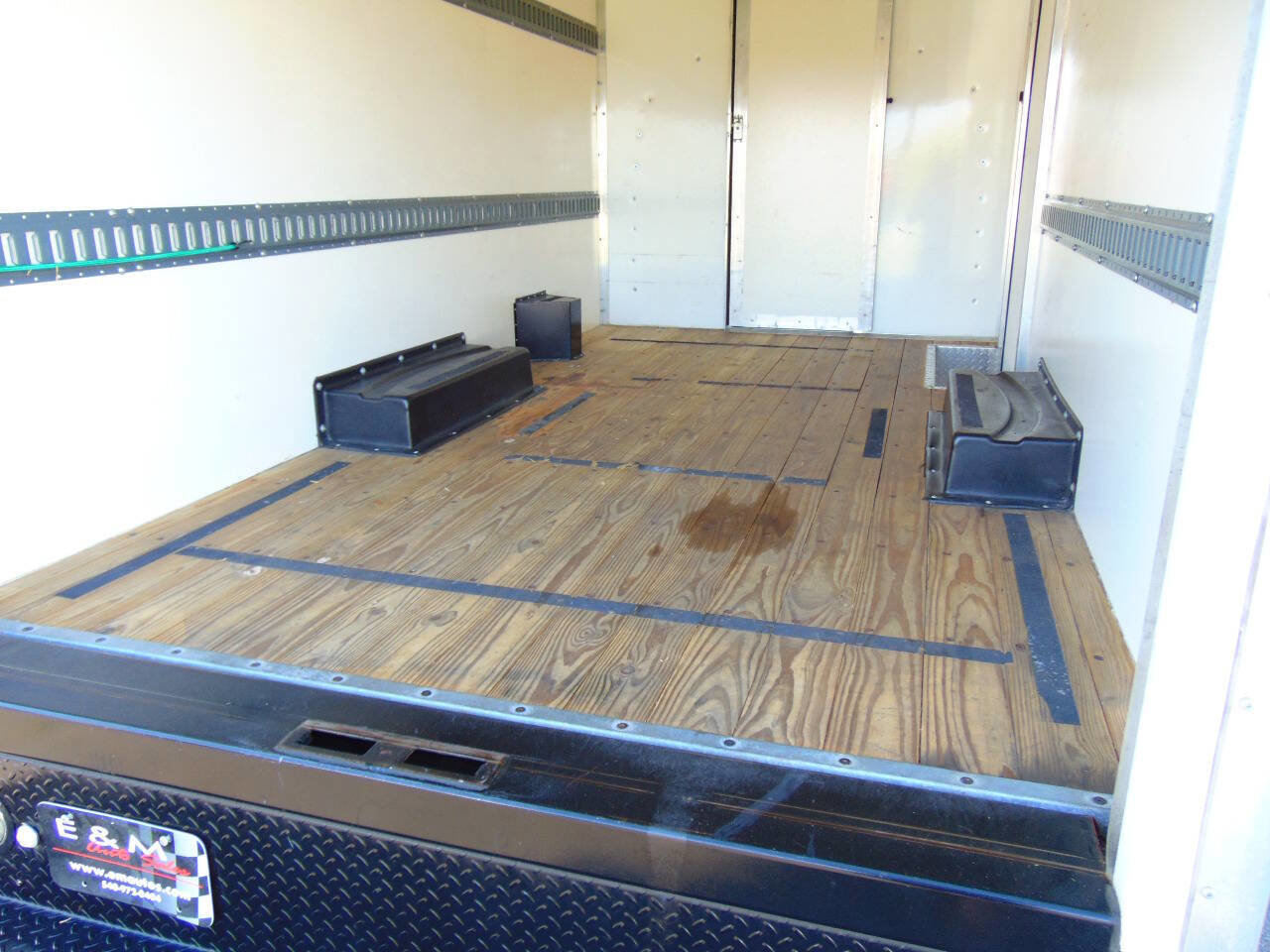 Used 2022 GMC Savana 3500 w/ Power Convenience Package RWD image 17