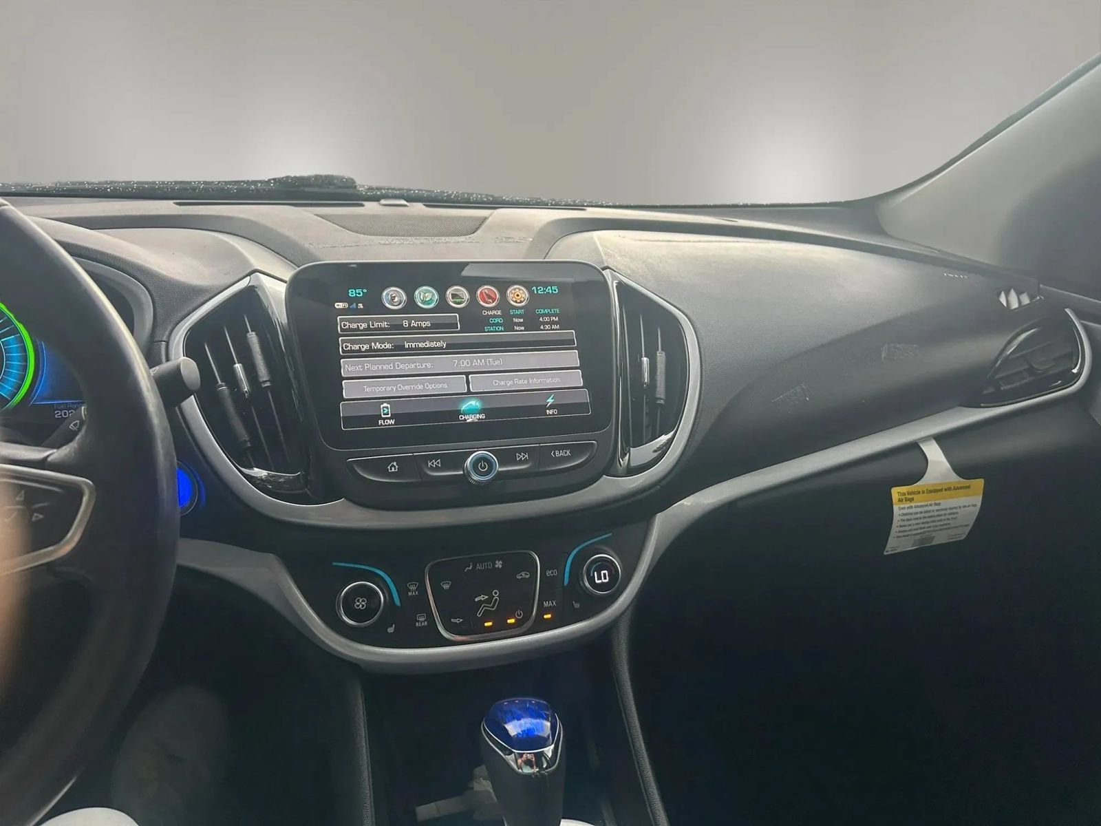 Used 2018 Chevrolet Volt LT w/ Comfort Package FWD image 10