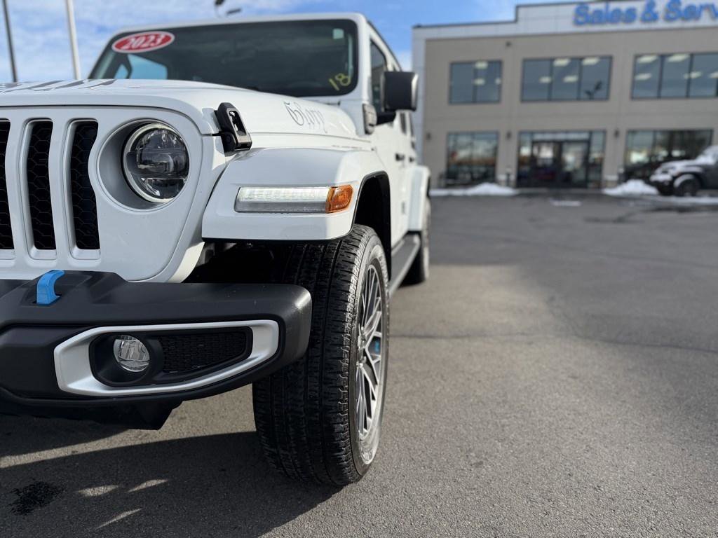 Used 2023 Jeep Wrangler Sahara w/ Cold Weather Group image 10