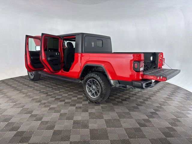 Used 2020 Jeep Gladiator Overland w/ Cold Weather Group image 18