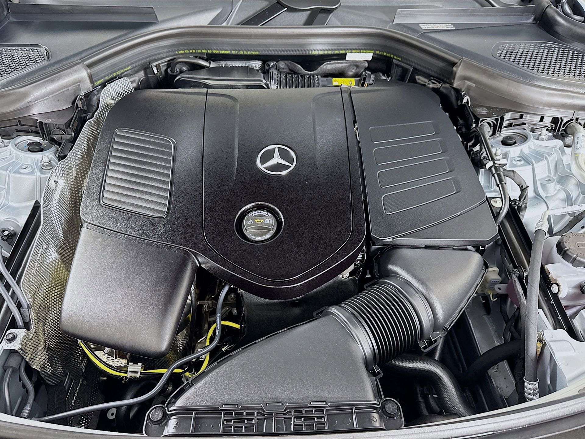 New 2026 Mercedes-Benz GLC 300 image 32