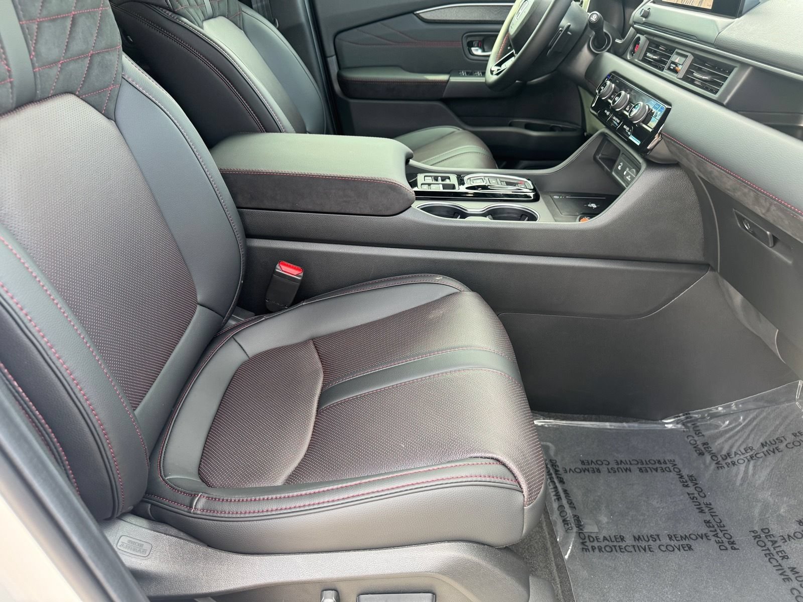 New 2026 Honda Pilot Black Edition image 13