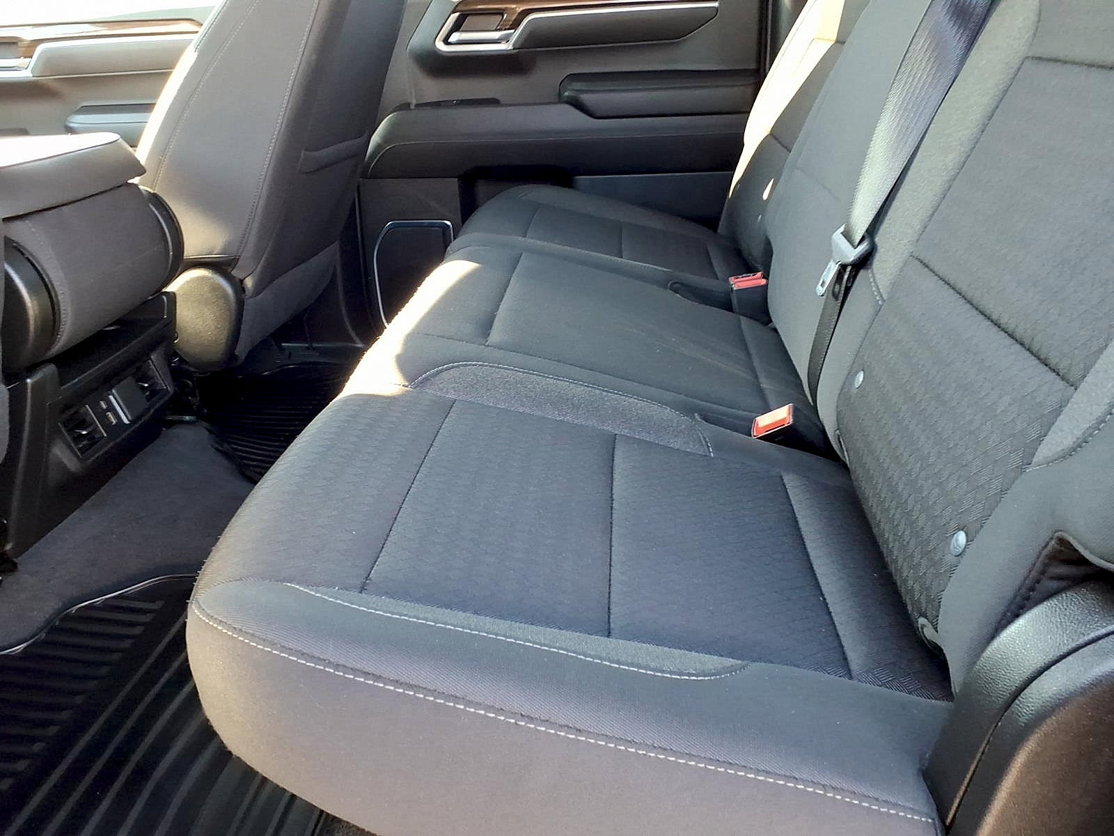 Certified 2025 Chevrolet Silverado 1500 LT image 8