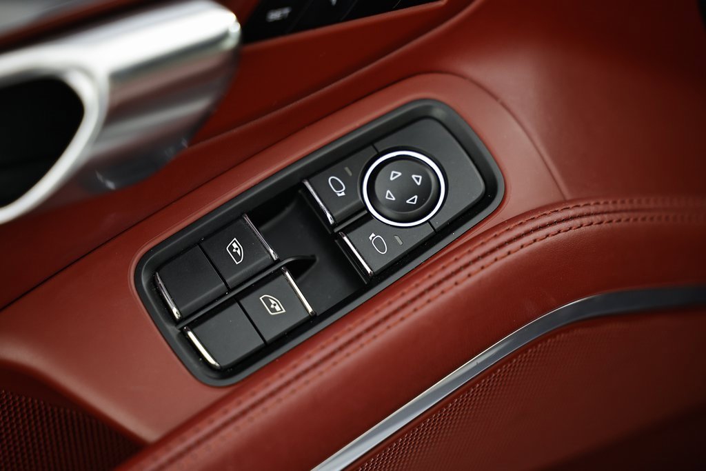 Certified 2015 Porsche 911 Targa 4S image 21