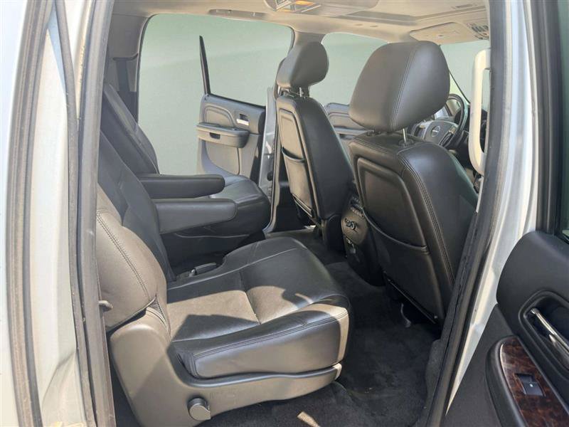 Used 2014 GMC Yukon XL Denali AWD/4WD image 15