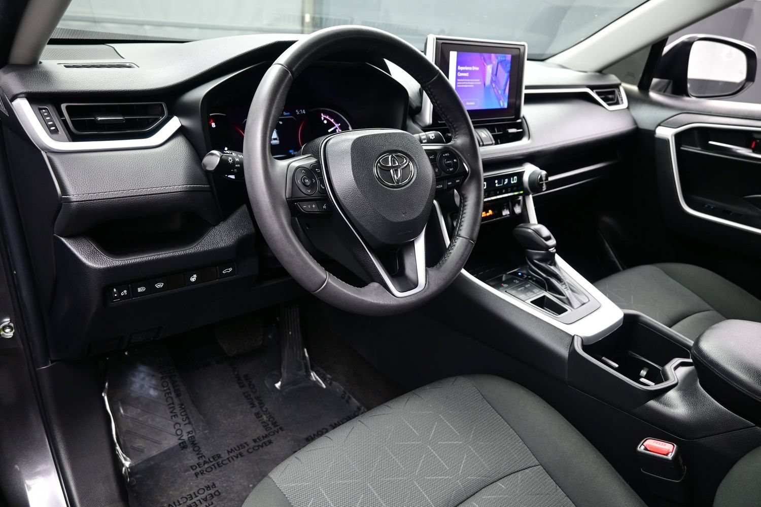 Used 2023 Toyota RAV4 XLE w/ Convenience Package AWD/4WD image 13