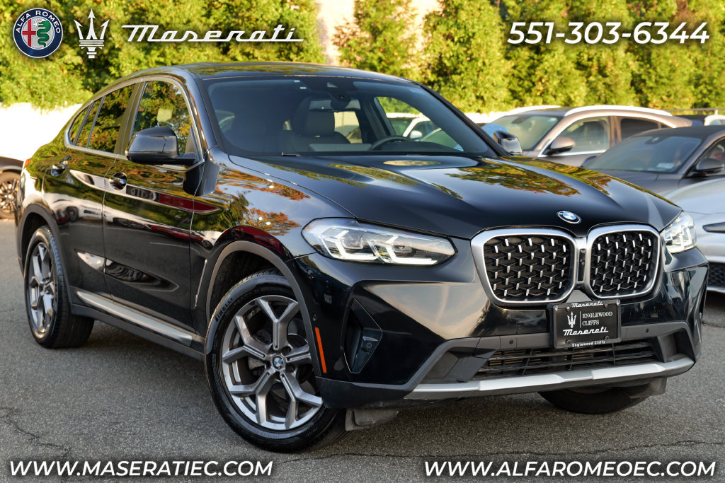 Used 2023 BMW X4 xDrive30i w/ Premium Package AWD/4WD image 1