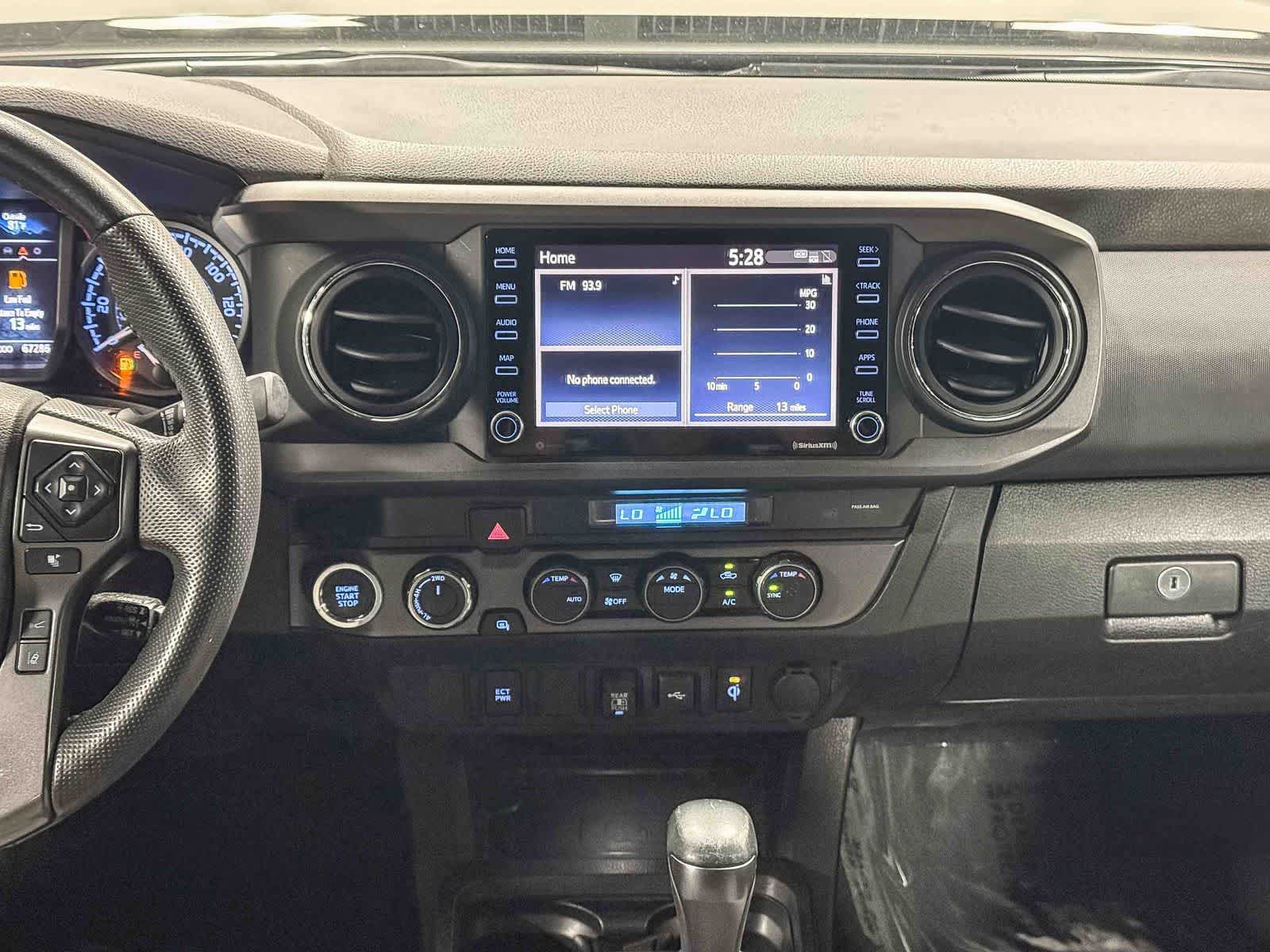 Certified 2023 Toyota Tacoma TRD Off-Road AWD/4WD image 15