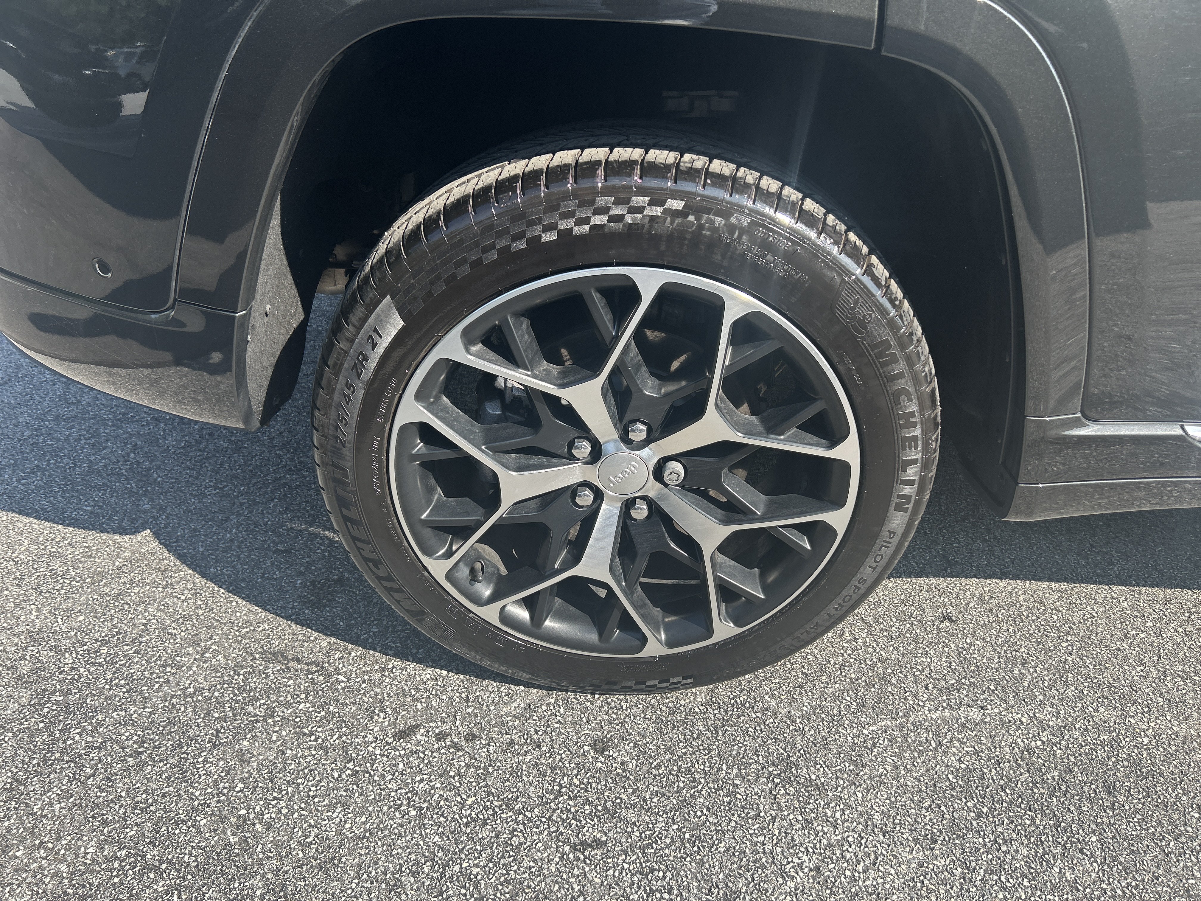 Certified 2023 Jeep Grand Cherokee Summit AWD/4WD image 6