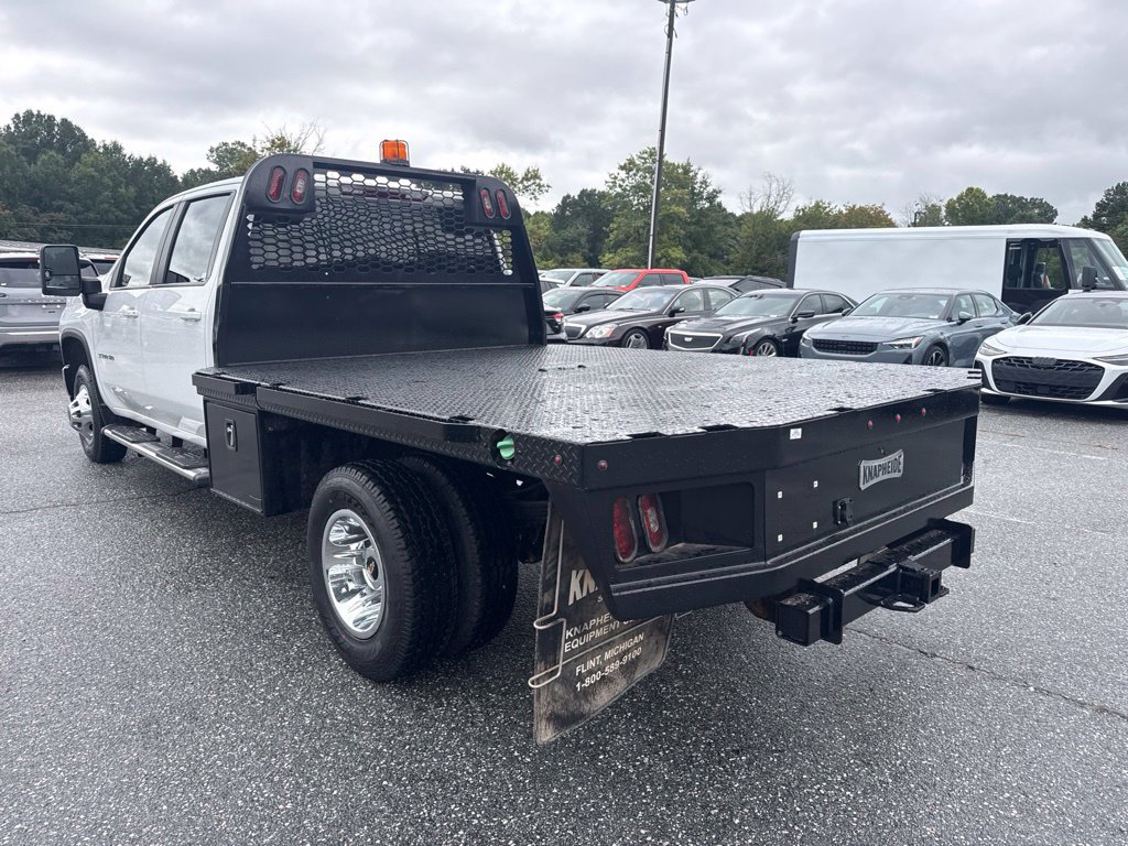Used 2023 Chevrolet Silverado 3500 LT w/ Convenience Package AWD/4WD image 4
