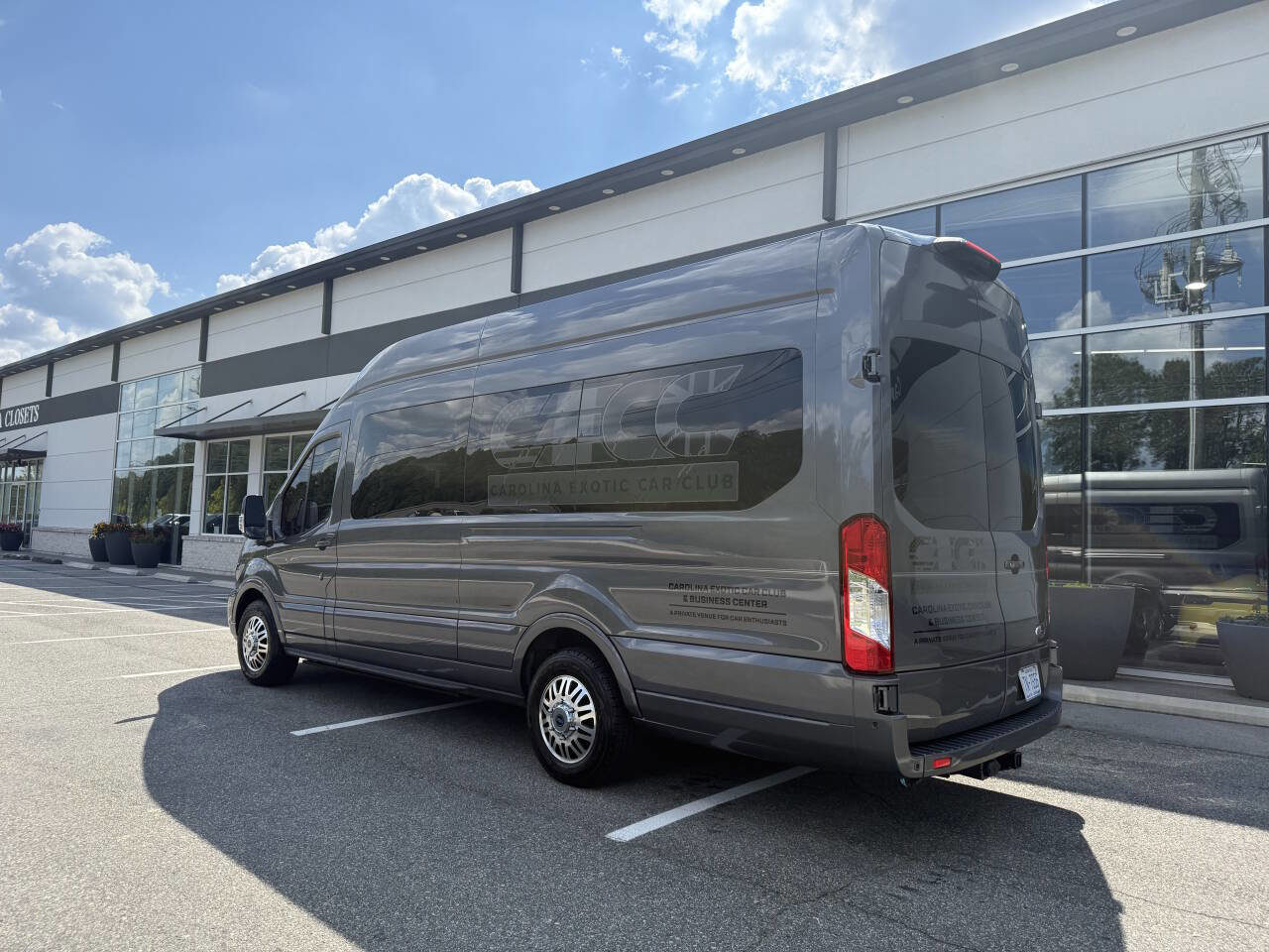 Used 2023 Ford Transit 250 148 High Roof Extended AWD image 17