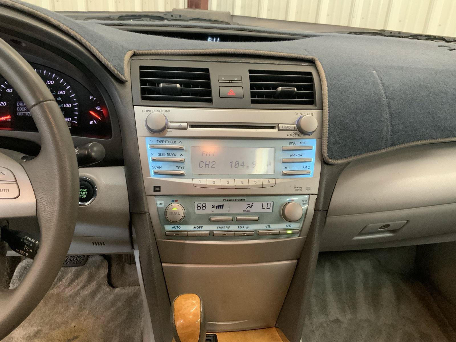 Used 2007 Toyota Camry XLE FWD image 24