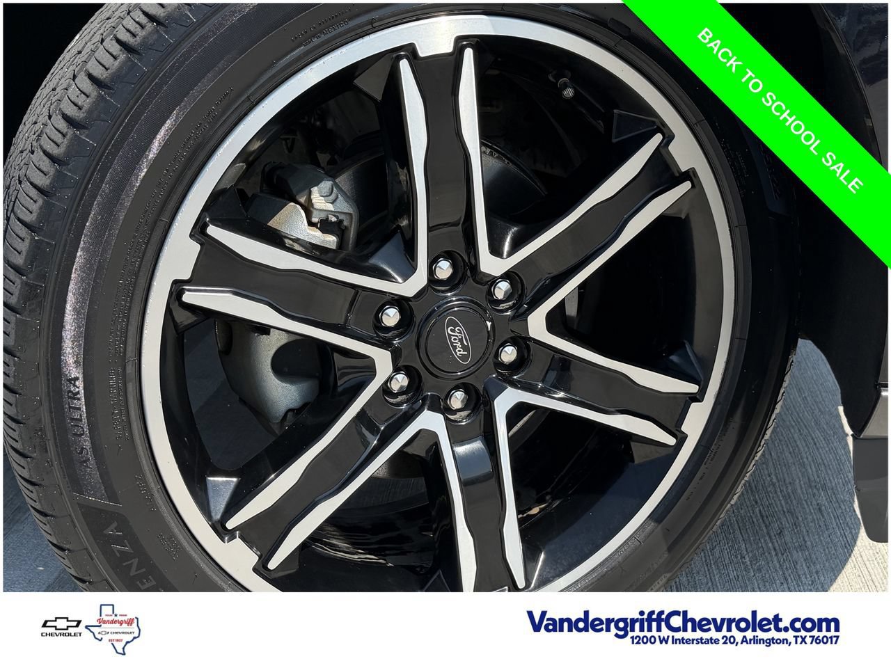 Used 2021 Ford Expedition Limited AWD/4WD image 9