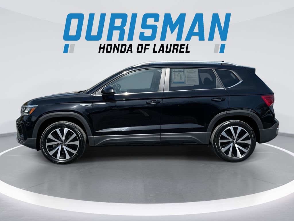 Used 2022 Volkswagen Taos SE w/ Panoramic Sunroof Package image 5
