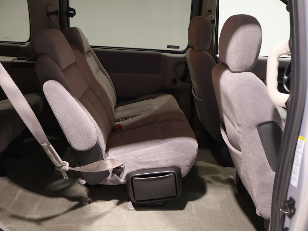 Used 2000 Oldsmobile Silhouette GL image 20
