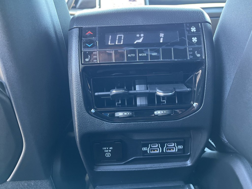 New 2025 Jeep Grand Cherokee L Limited w/ Black Appearance Package image 24