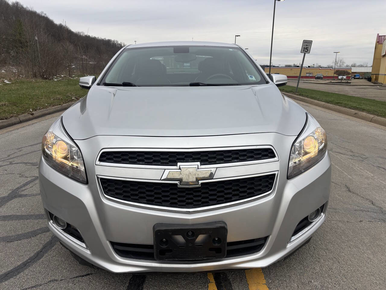 Used 2015 Chevrolet Malibu LT FWD image 4