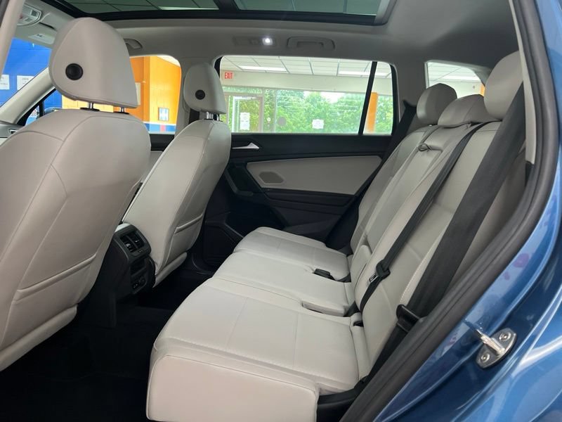 Used 2019 Volkswagen Tiguan SEL AWD/4WD image 16