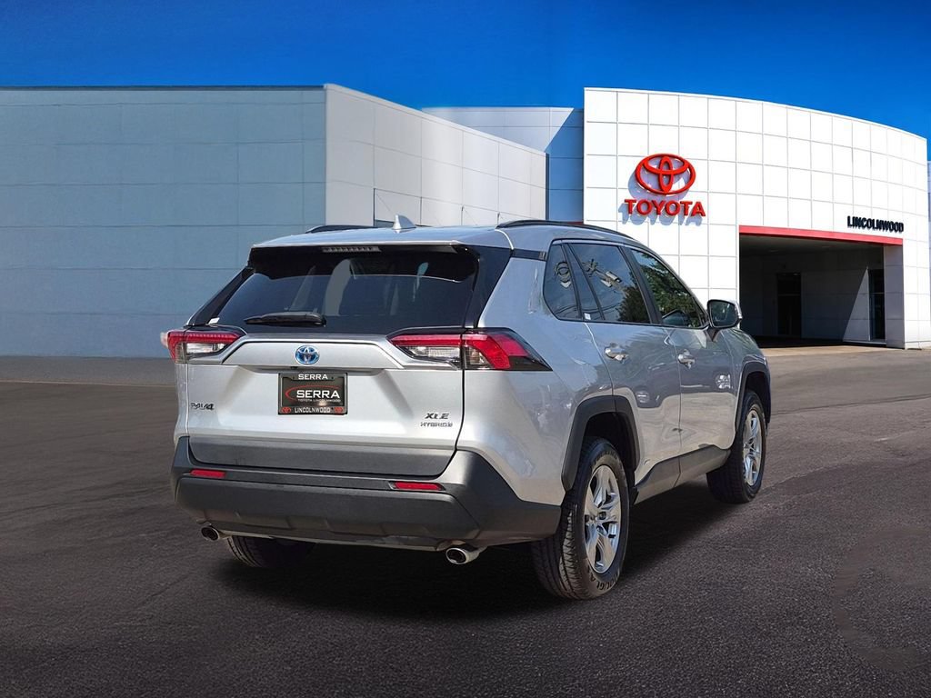 Used 2023 Toyota RAV4 XLE AWD/4WD image 10