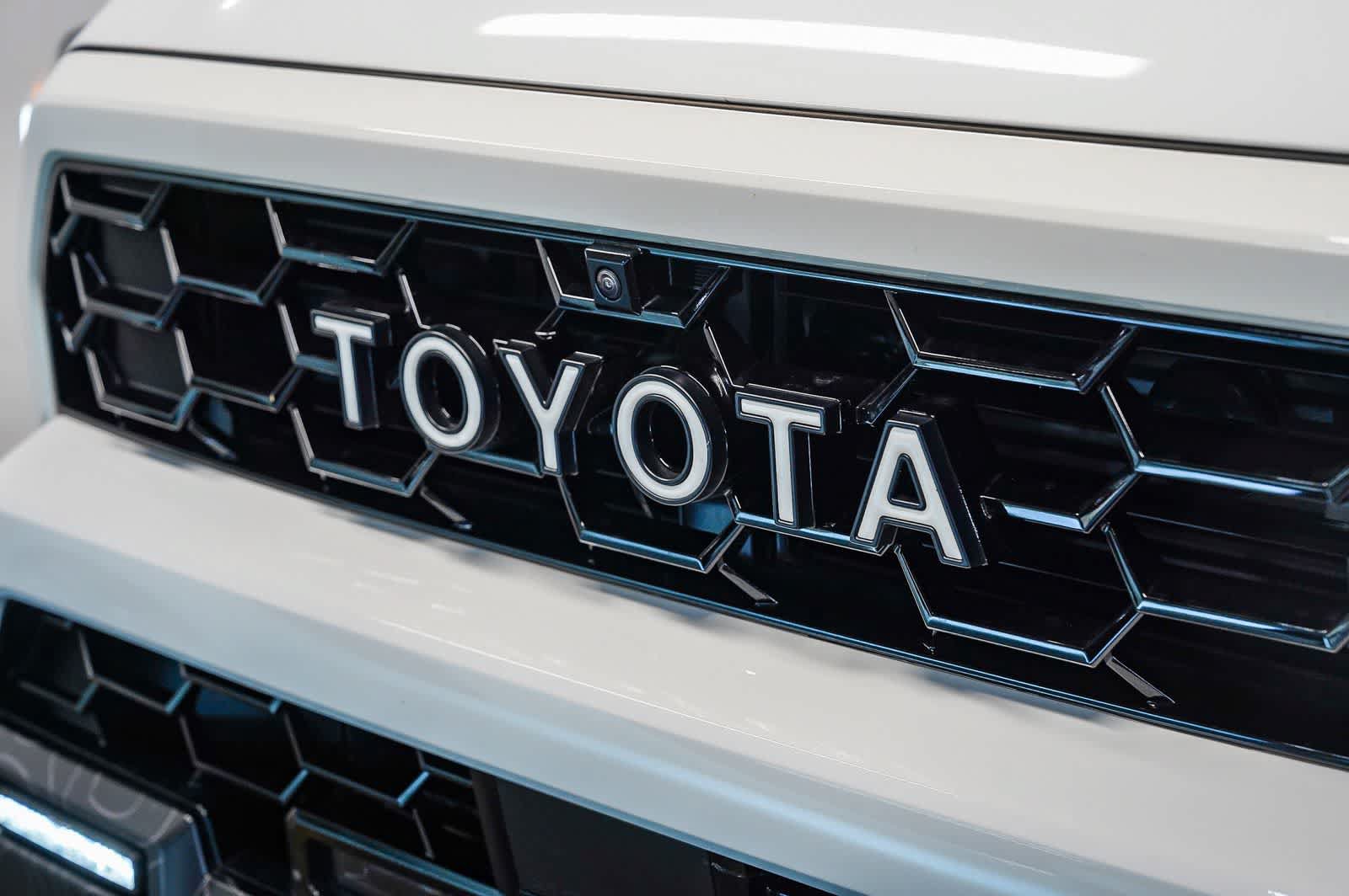 Used 2025 Toyota 4Runner TRD Pro AWD/4WD image 8