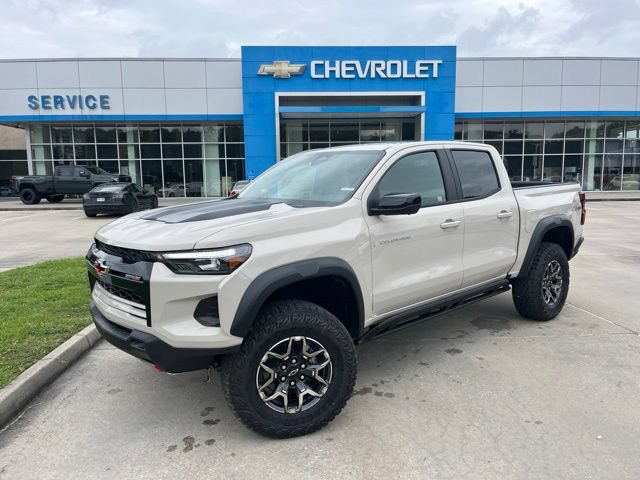 New 2026 Chevrolet Colorado ZR2 w/ Technology Package AWD/4WD image 2