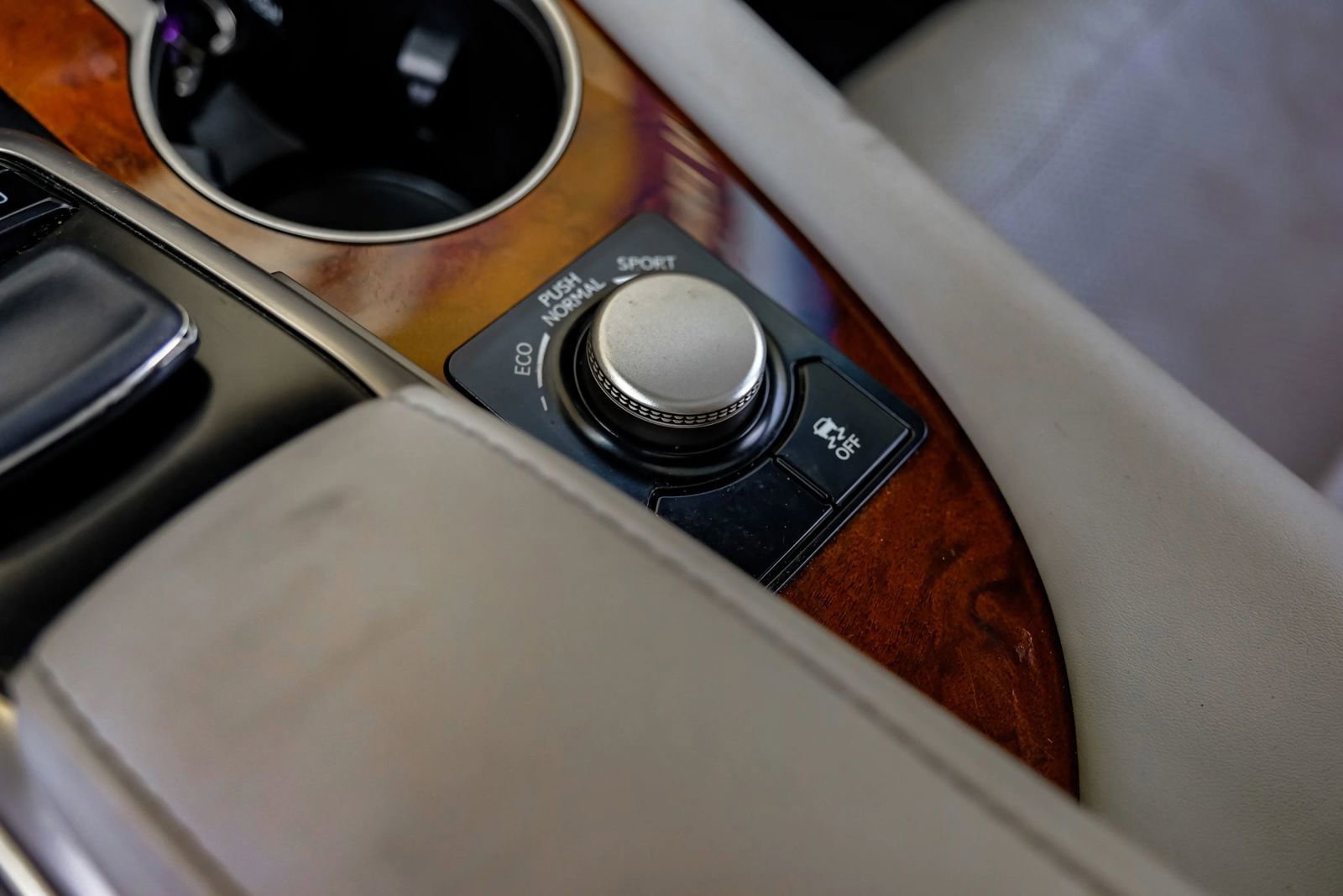 Used 2019 Lexus RX 350L FWD image 27