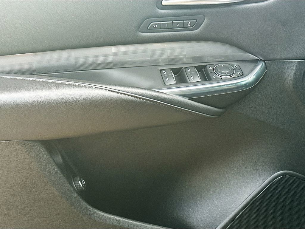 Used 2024 Cadillac XT4 Premium Luxury FWD image 22