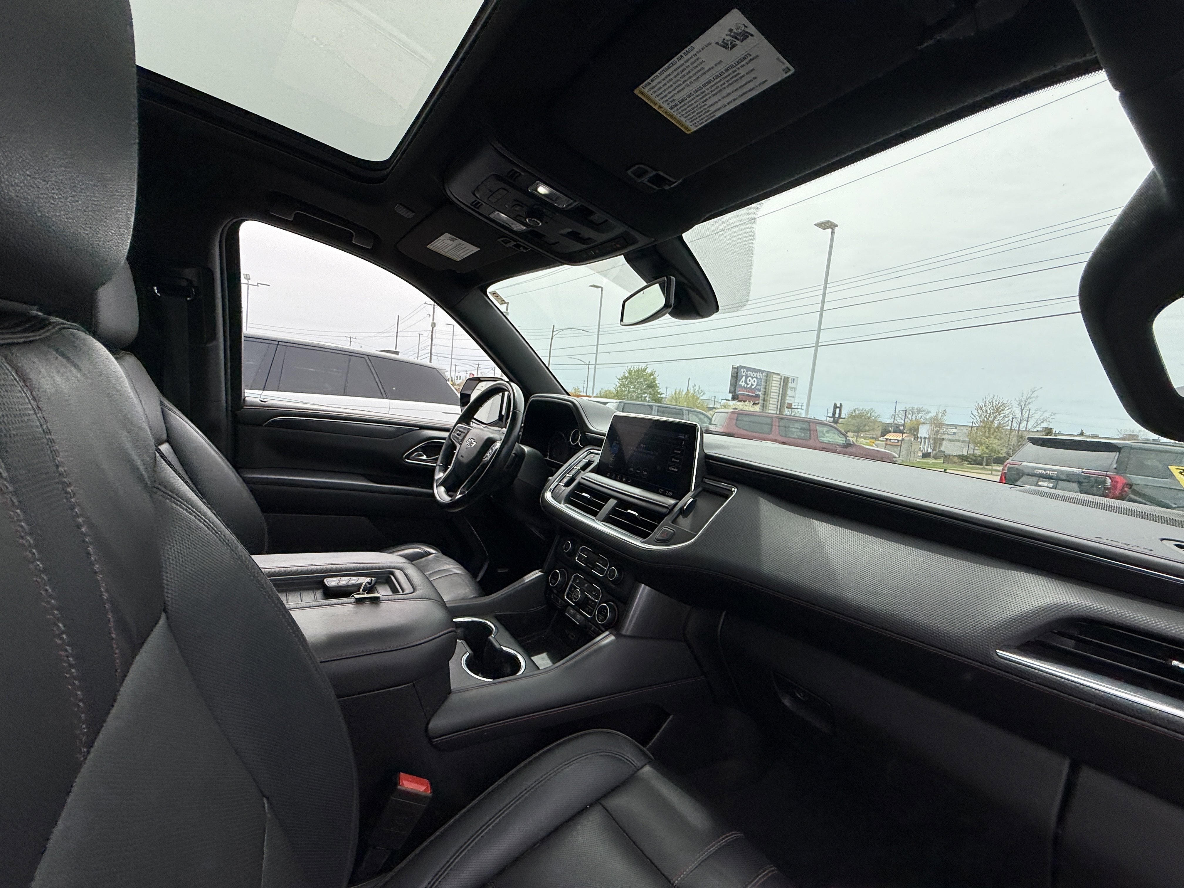 Used 2021 Chevrolet Suburban RST w/ Luxury Package AWD/4WD image 13