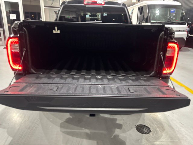 Used 2026 GMC Canyon Denali w/ LPO, Denali Black Edition AWD/4WD image 31