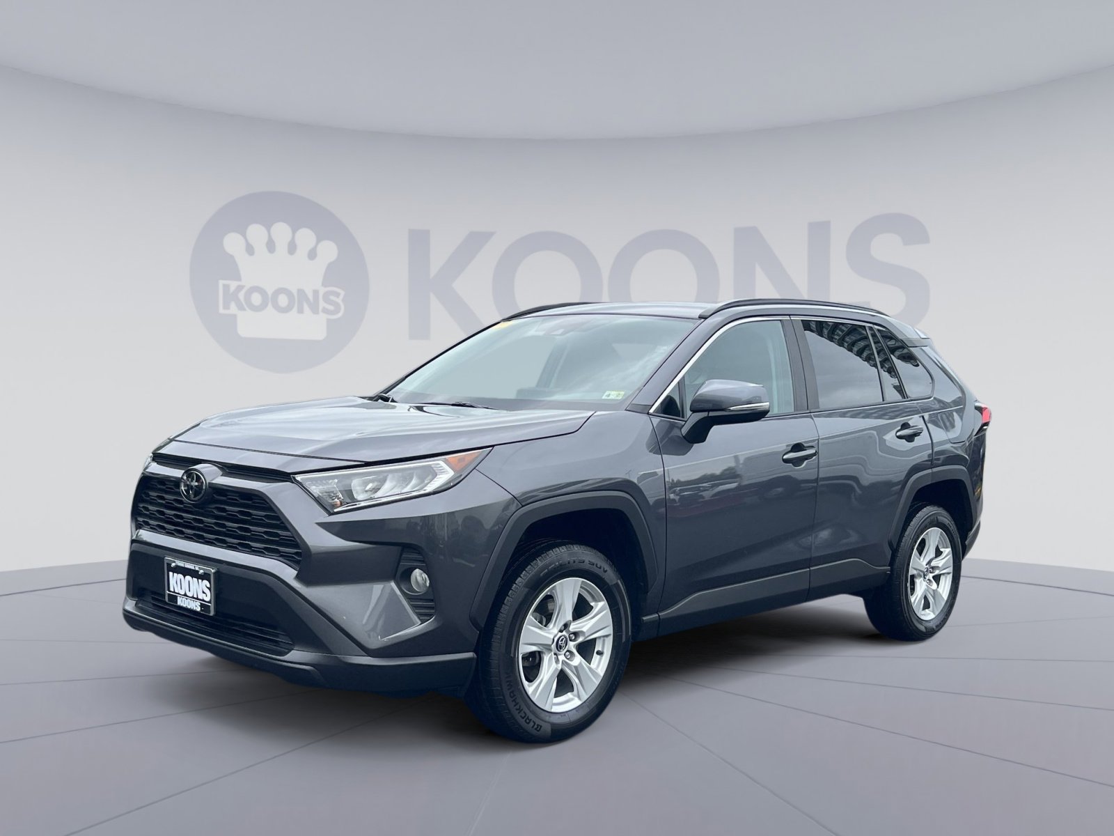 Used 2020 Toyota RAV4 XLE w/ Convenience Package AWD/4WD image 1