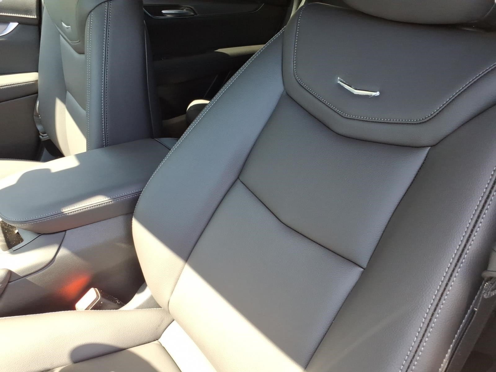 New 2026 Cadillac XT5 Luxury AWD/4WD image 13