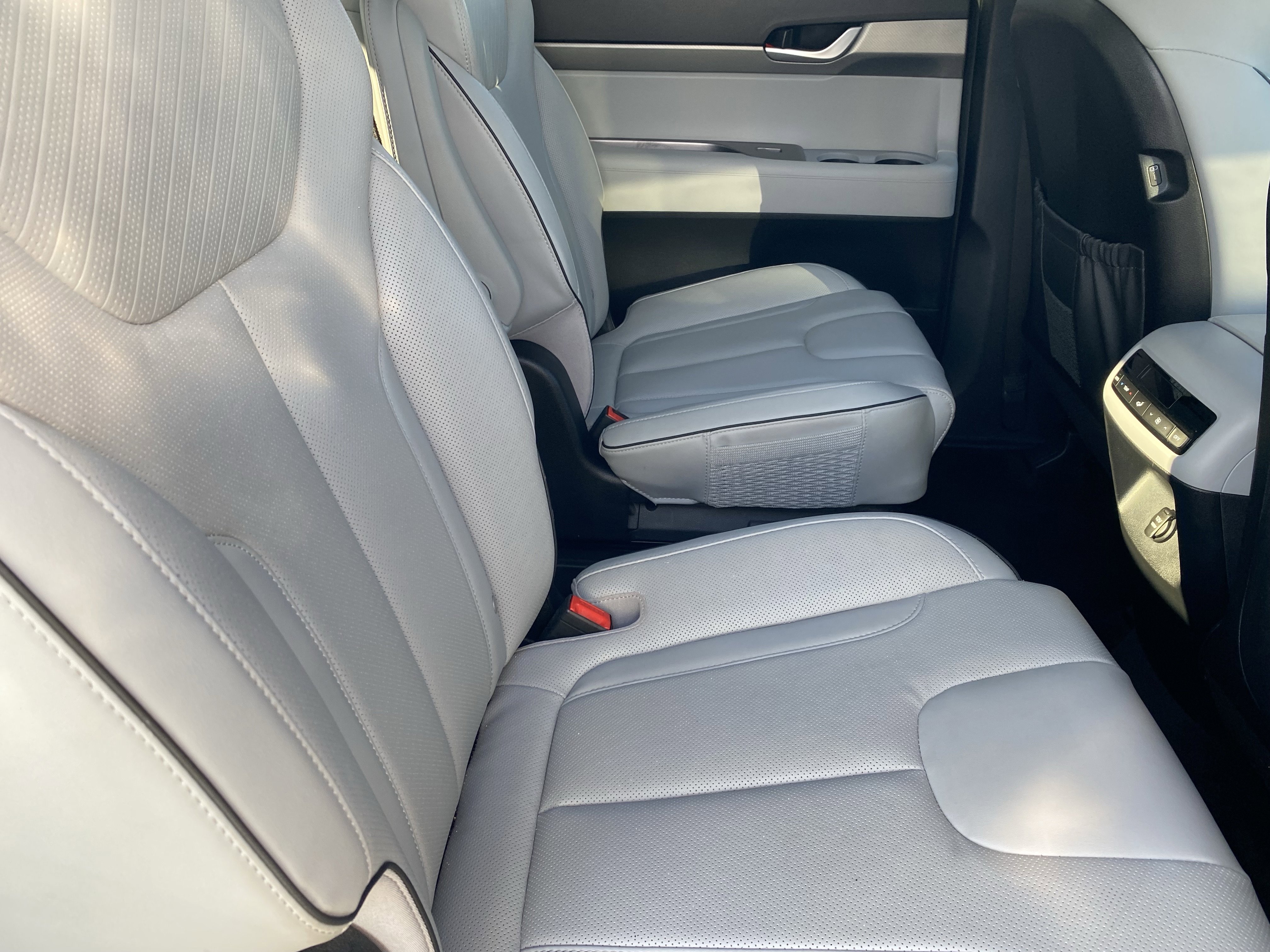 Used 2024 Hyundai Palisade SEL image 13