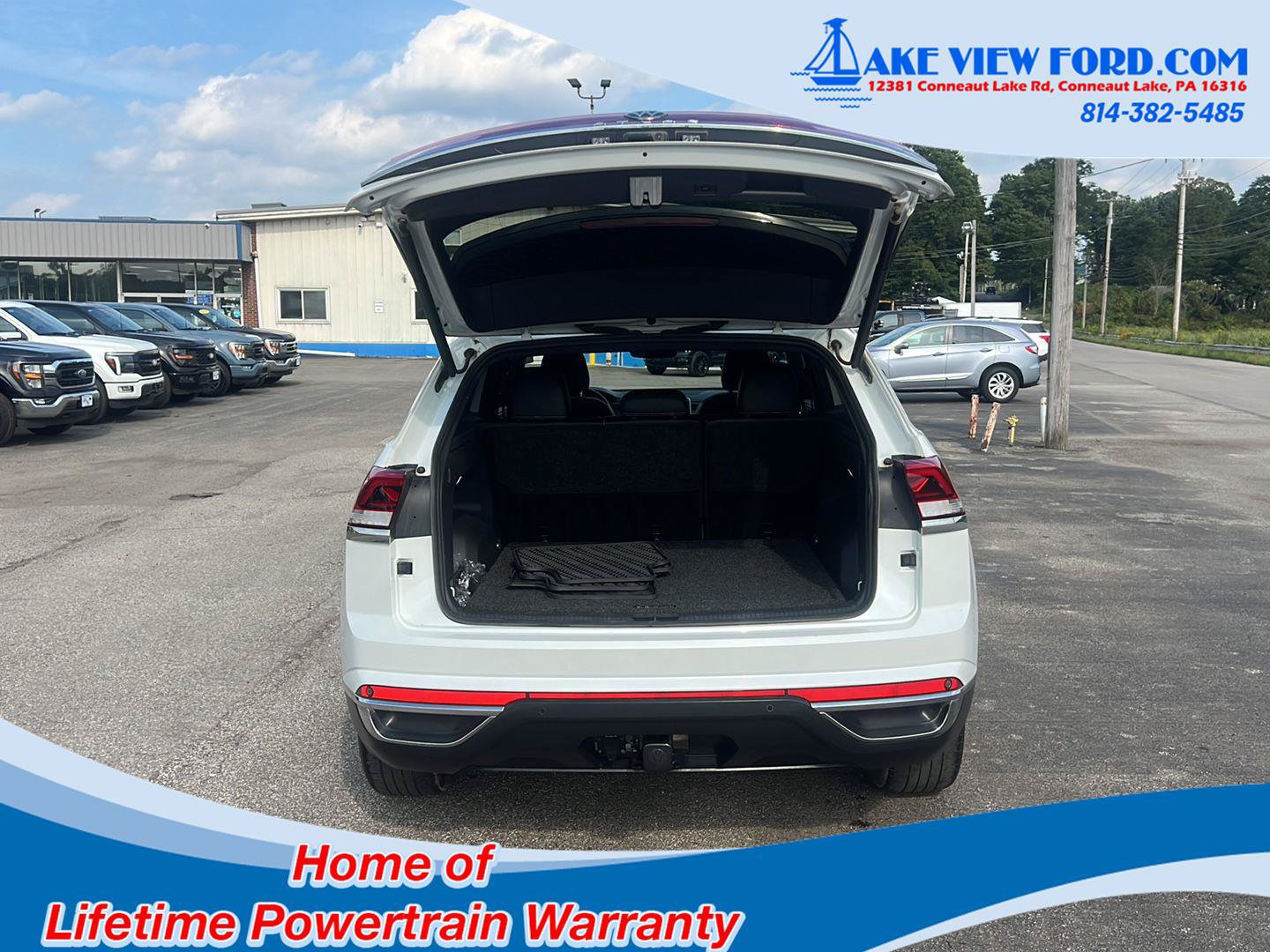 Used 2024 Volkswagen Atlas Cross Sport SEL AWD/4WD image 10