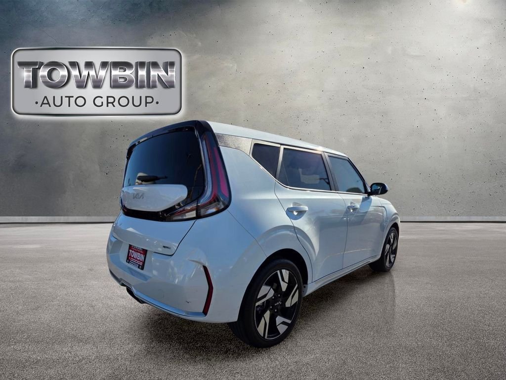 Used 2023 Kia Soul GT-Line w/ GT-Line Technology Package FWD image 4