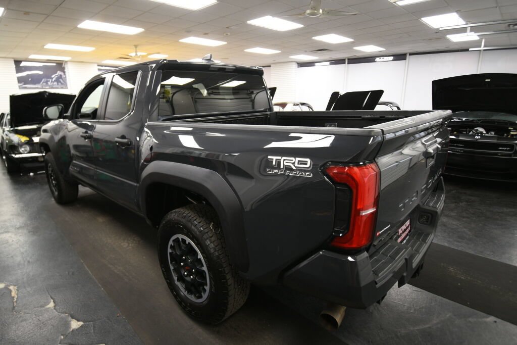 Used 2024 Toyota Tacoma TRD Off-Road AWD/4WD image 13