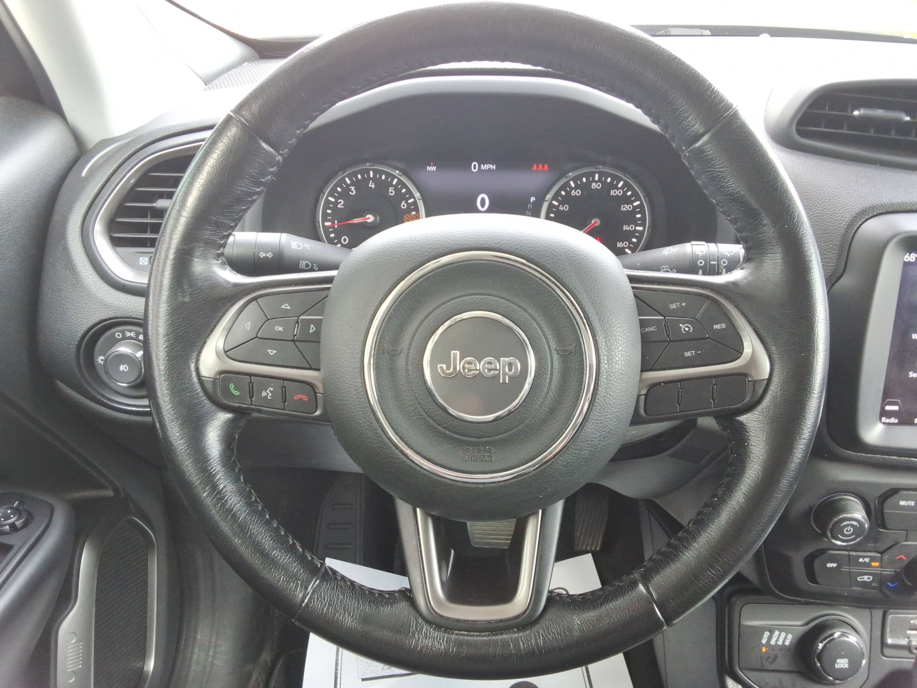 Used 2019 Jeep Renegade Limited w/ UConnect 8.4 Nav Group AWD/4WD image 11