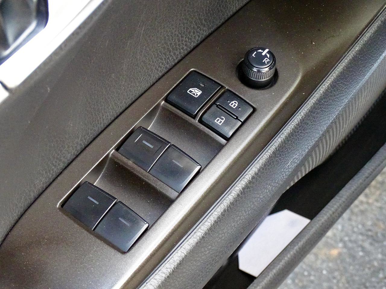 Used 2023 Toyota Camry SE FWD image 24