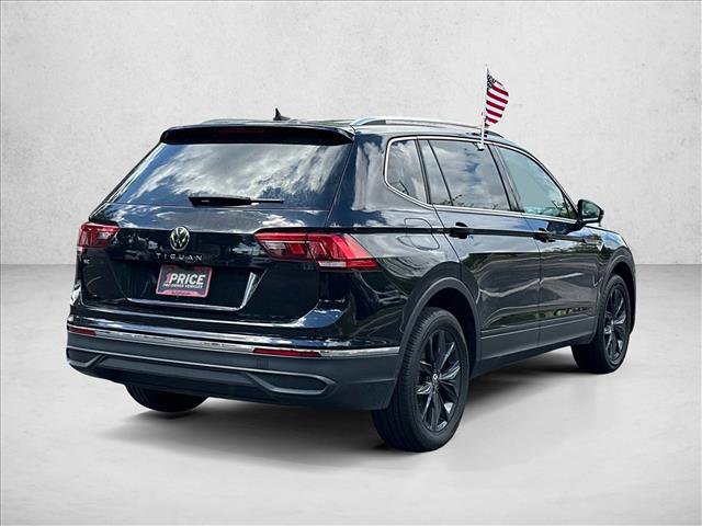 Used 2024 Volkswagen Tiguan SE image 5
