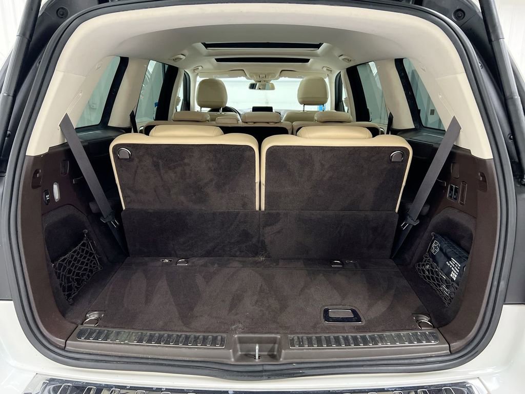 Used 2017 Mercedes-Benz GLS 450 4MATIC image 25